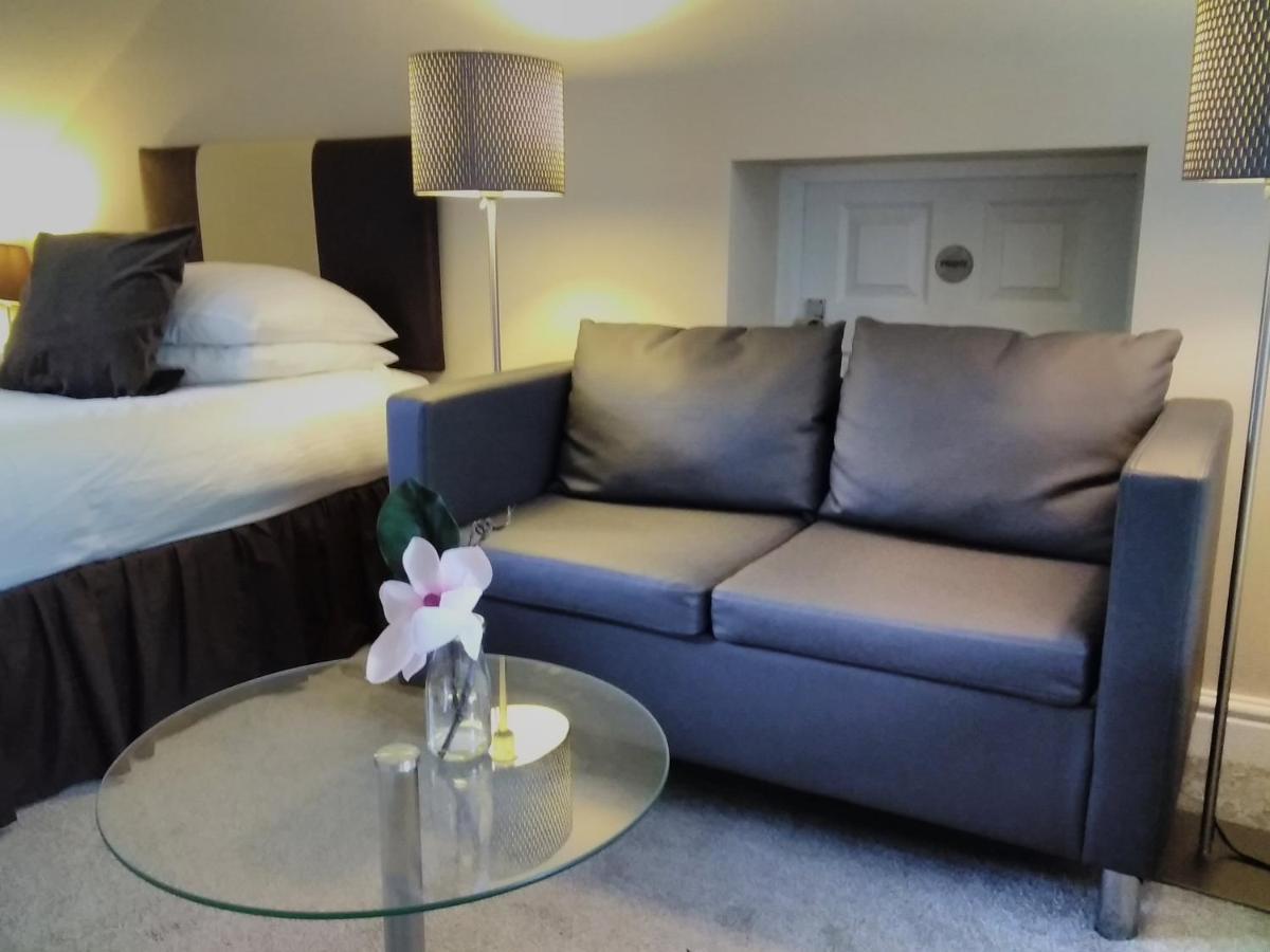 Windermere Studio Rooms - With Free Car Parking Onsite Exterior foto