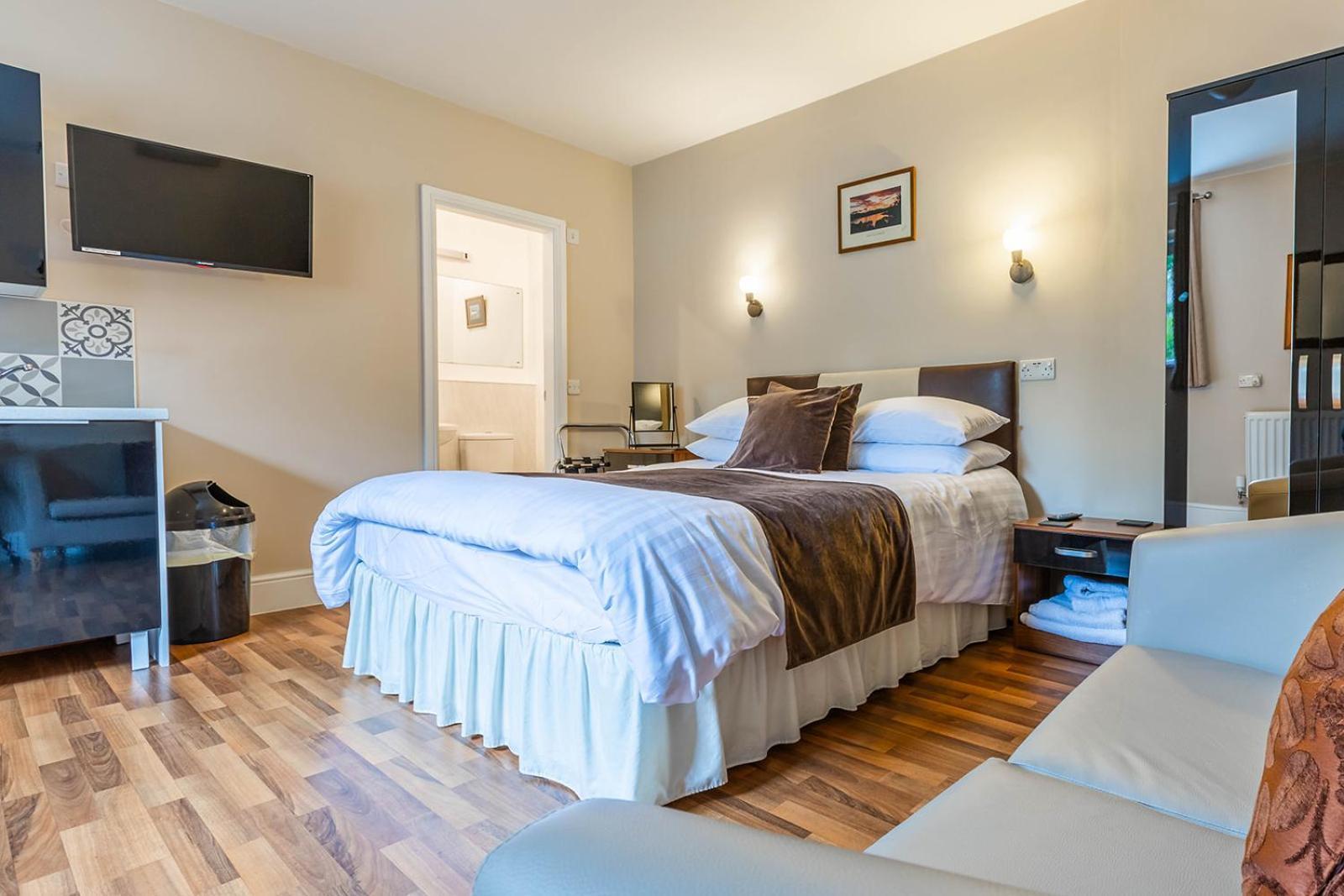 Windermere Studio Rooms - With Free Car Parking Onsite Exterior foto