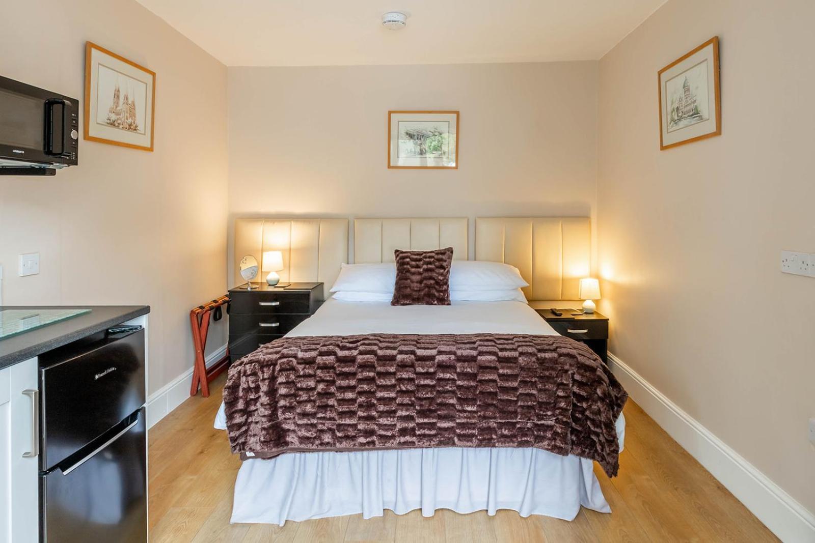 Windermere Studio Rooms - With Free Car Parking Onsite Exterior foto