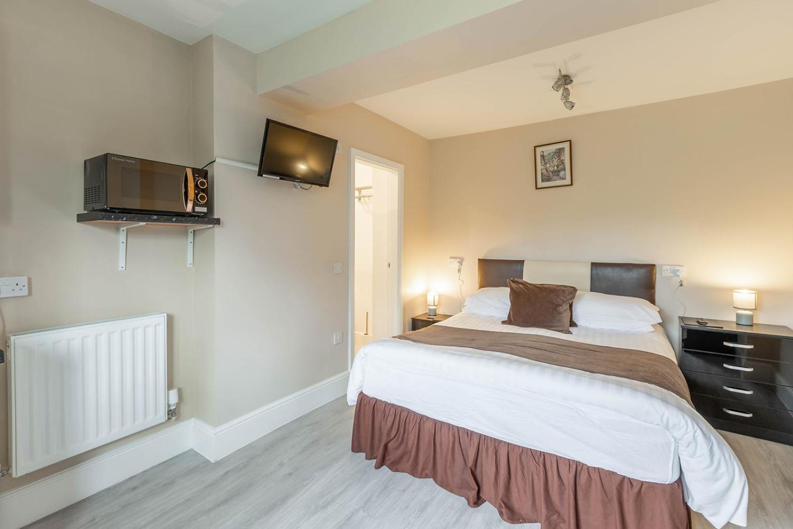 Windermere Studio Rooms - With Free Car Parking Onsite Exterior foto